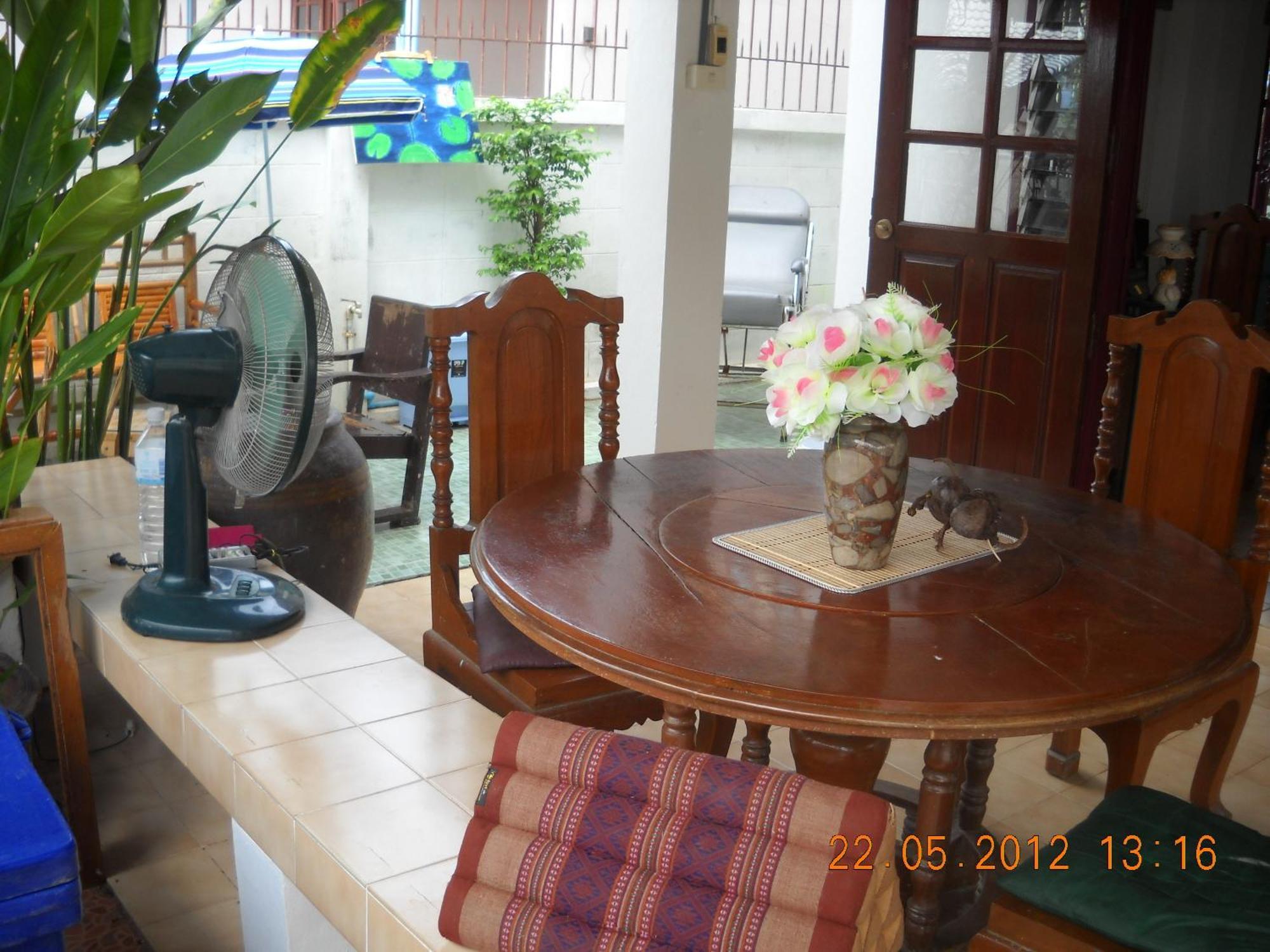 Srikrung Guesthouse 프라 나콘 시 아유타야 외부 사진