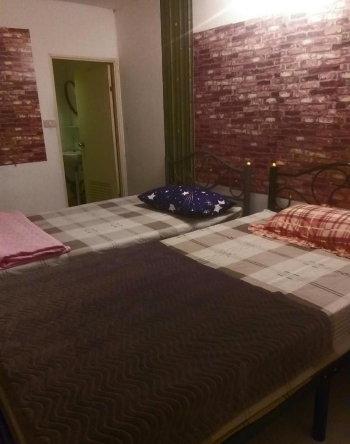 Srikrung Guesthouse 프라 나콘 시 아유타야 객실 사진