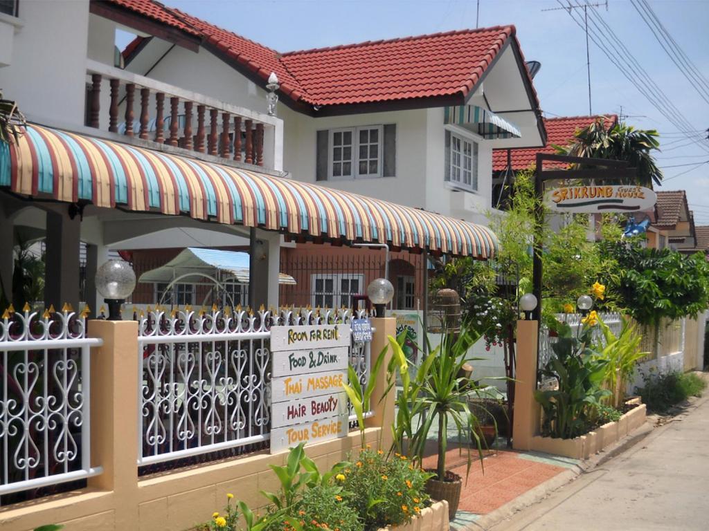Srikrung Guesthouse 프라 나콘 시 아유타야 외부 사진